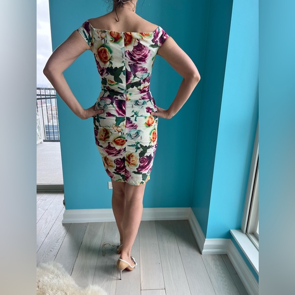 Nicole Miller flower sexy and elegant dress - Picture 4 of 9